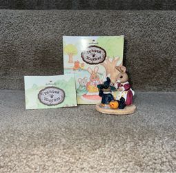 Hallmark Tender Touches Figurine "Something's Brewing" Rabbit Halloween-1994
