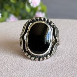 Black Onyx 925 Sterling Silver Ring  Size 8 