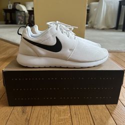 Nike Roshe Size 9