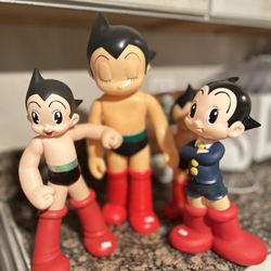  Astro Atom Figure Statue ( 25 % off on org price ) 