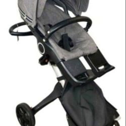 Stokke xplory stroller in very good condition. Look at pictures. The handle is covered in tape, and it looks like normal stroller. I like this strolle