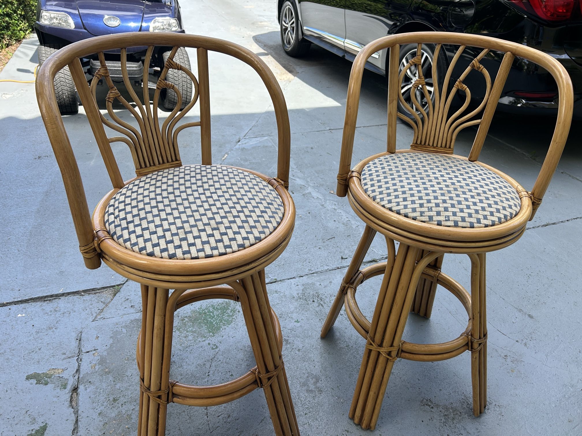Rattan Swivel Bar Stools