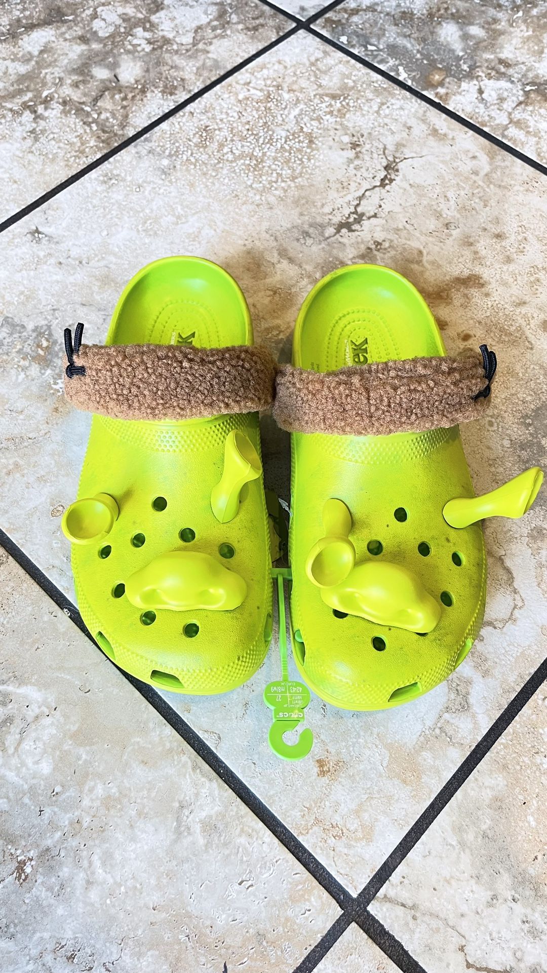 Crocs Shrek Ds size 9 10 men DS