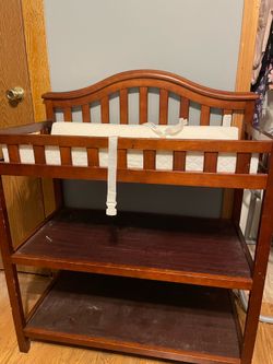 Changing station table