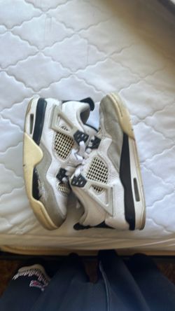 Jordan 4