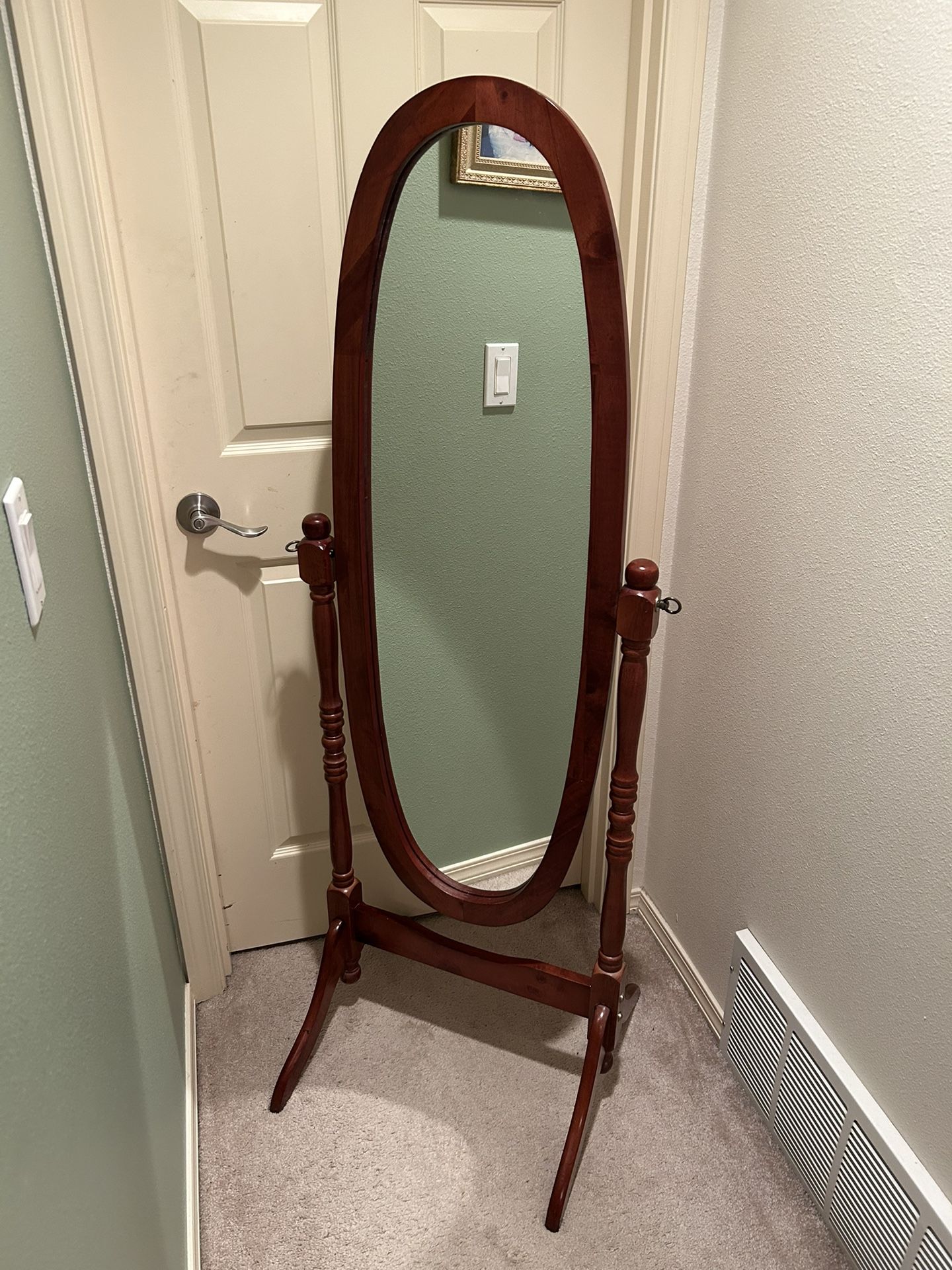 Roundhill Furniture Traditional Queen Anna Style Wood Floor Cheval Mirror, Cherry Finish 