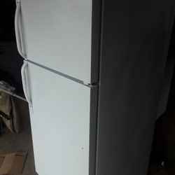 Fridgeair Refrigerator 16.5 Cu Ft