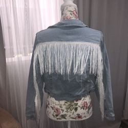 Fridge Jean Jacket Size Medium (pickup Only)