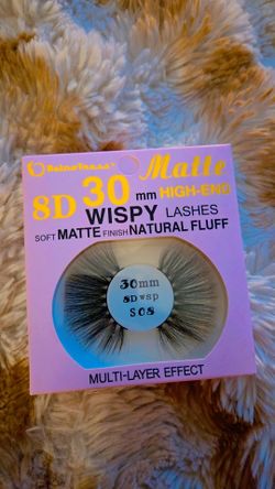 8D Wispy Matte Eyelashes