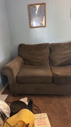 $100 obo NICE COUCH!
