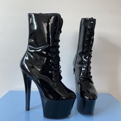 Size 8 Woman’s Heels 