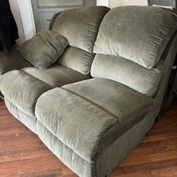 3 Pc Sectional With Sleeper