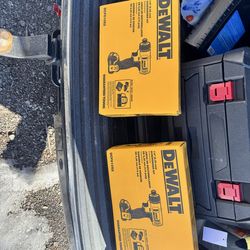 12 V DeWalt drills sets two batteries carry bag and charger included sealed