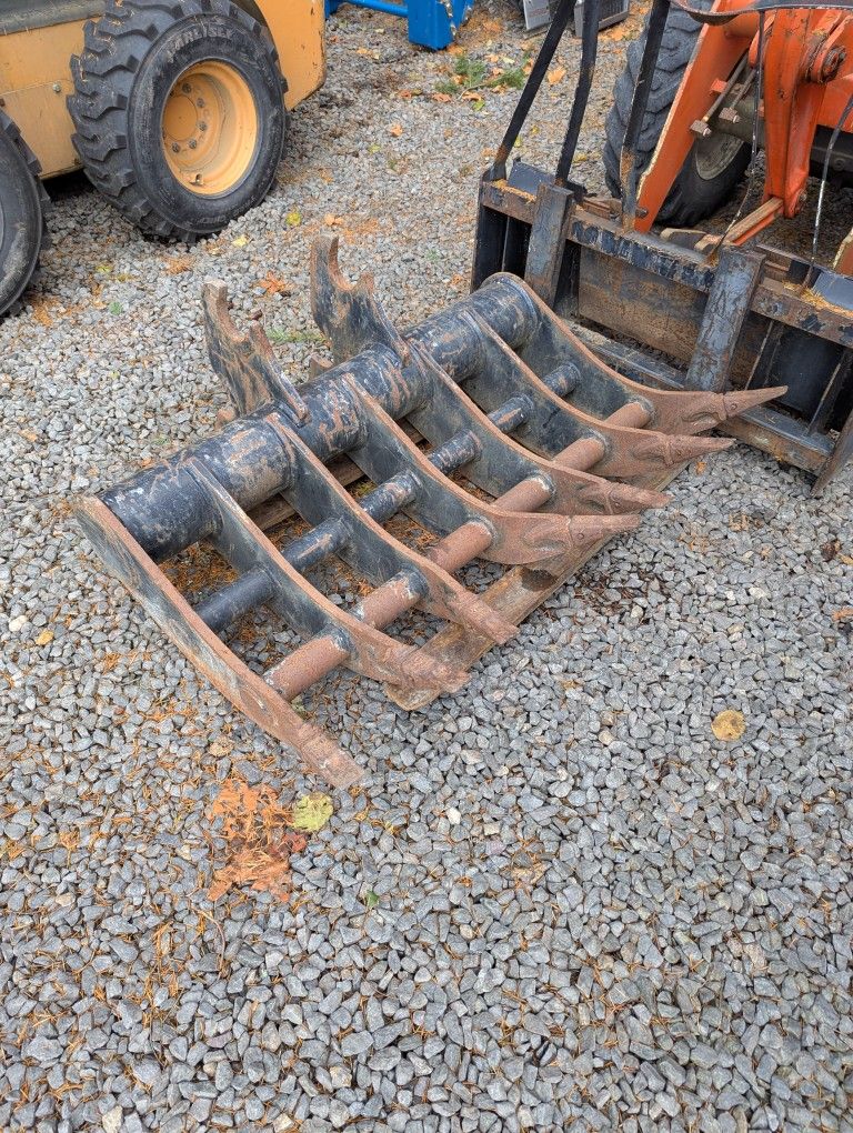 Kubota KX080 Excavator Brush Rake