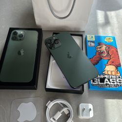IPHONE 13 PRO MAX UNLOCKED FOR ANY CARRIER COMPANY & ANY COUNTRY 128GB