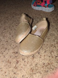 Like New-  Oshkosh  Slip On Shoes-Gold Glitter