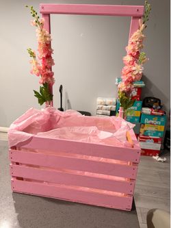 Baby Shower gift crate