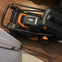 Battery Operated Lawn Mower 14”