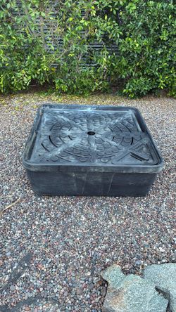 Outdoor Fountain And Water Feature Basin (16”H X 44.5” W X 44”