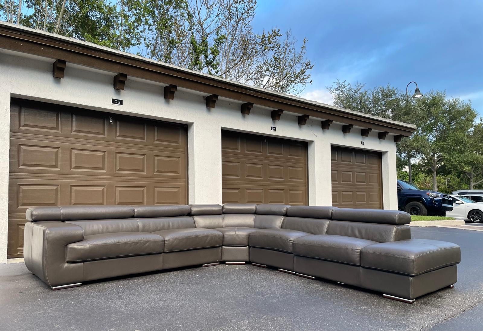 🛋️Sectional Couch/Sofa - Real Leather - Delivery Available 🚛