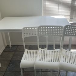 Ikea dining set 4 chairs 