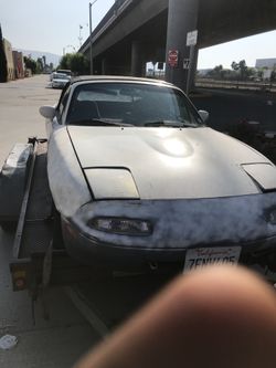 Mazda Miata 1991 parts out if you need any parts send message