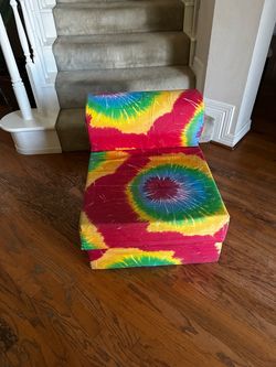 Folding foam chair
