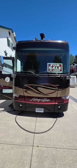 2013 Tiffin Allegro Bus