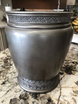 Waste basket fancy