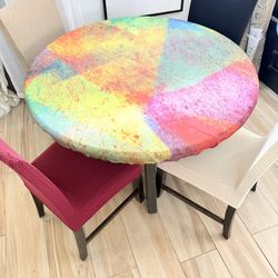 Dining Table With 4 chairs 