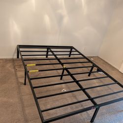 Bed Frame Metal Queen 