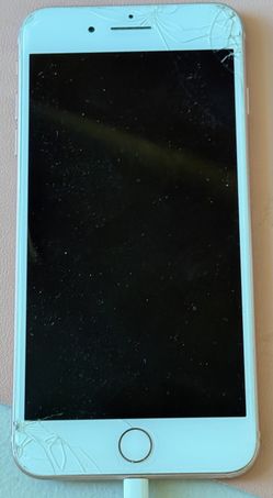 Unlocked iPhone 8 Plus 64GB Rose Gold – Cracked
