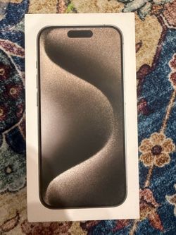 Apple iPhone 15 Pro Natural Titanium Box