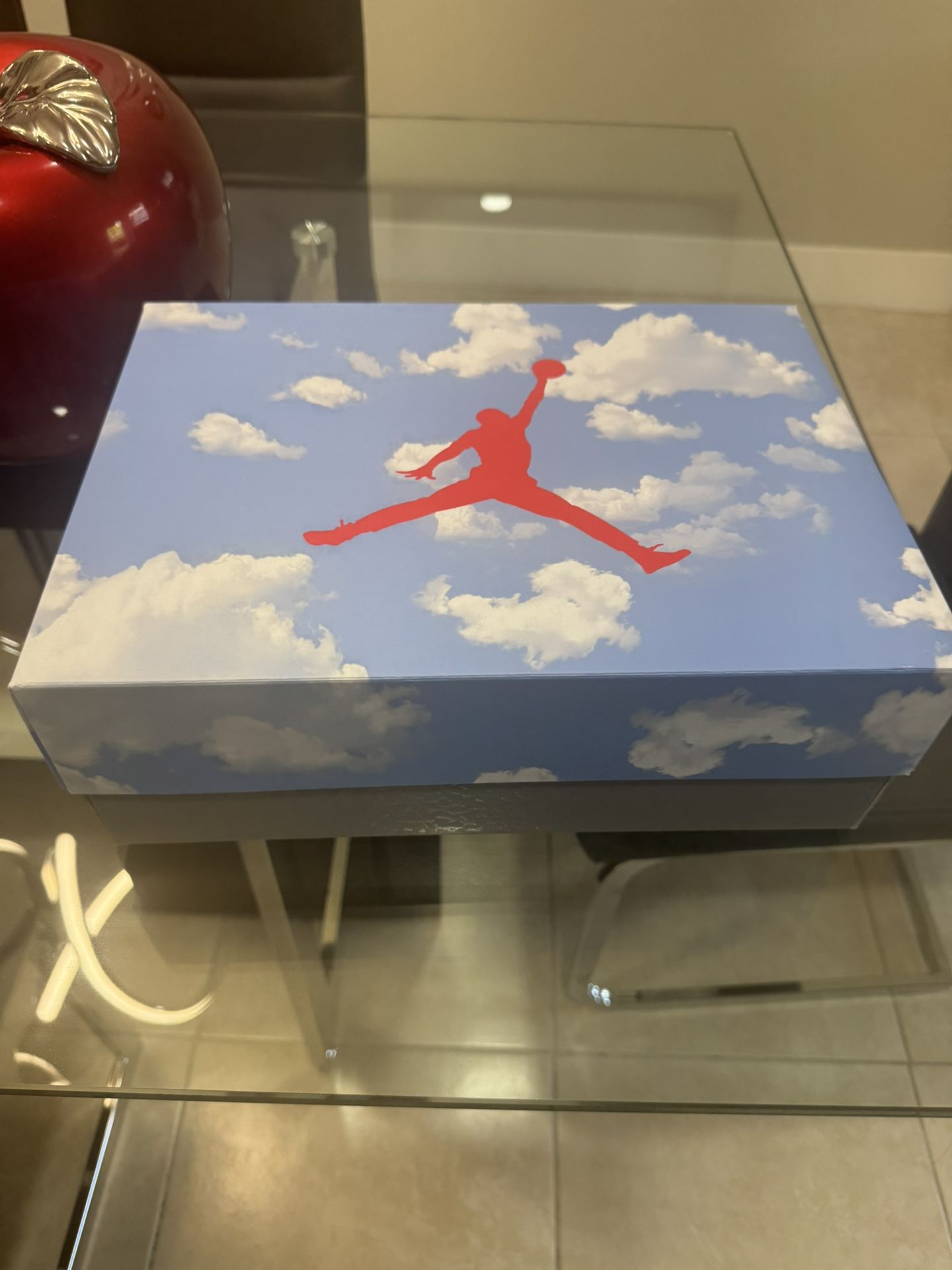 Jordan 3 Seoul 2.0 Size 10.5M
