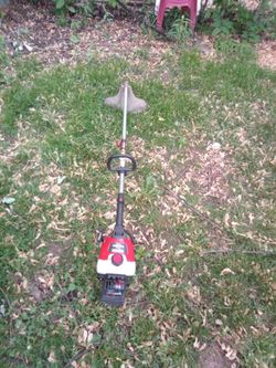 Long shaft Craftsman weedwhacker 31cc 40 to 1 mixture fuel