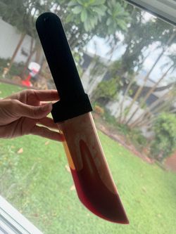 Fake Blood Knife Halloween Prop