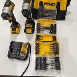DEWALT 20V MAX 2-Tool Power Drill & Impact Driver