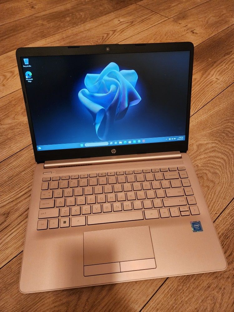 HP 14-cf2112wm  Celeron N4120 4 GB 64 GB Storage, Windows 11 Home