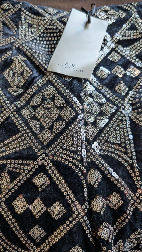 NEW Zara Sequined Shorts