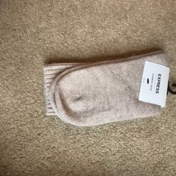 Brand New Cashmere Express Socks Beige