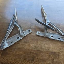 2003-07 Cadillac CTS Trunk Hinges / Cover / Cargo Net