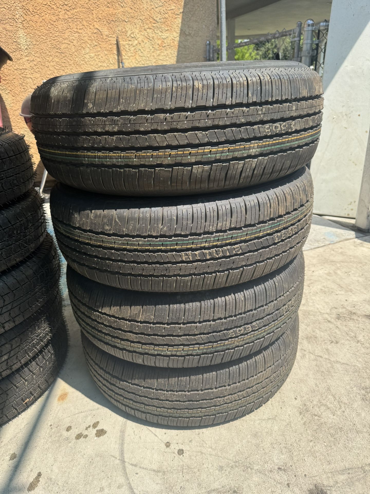 Tires 235/65/17