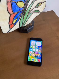 iPhone 8 ( Unlocked) 64gb black color
