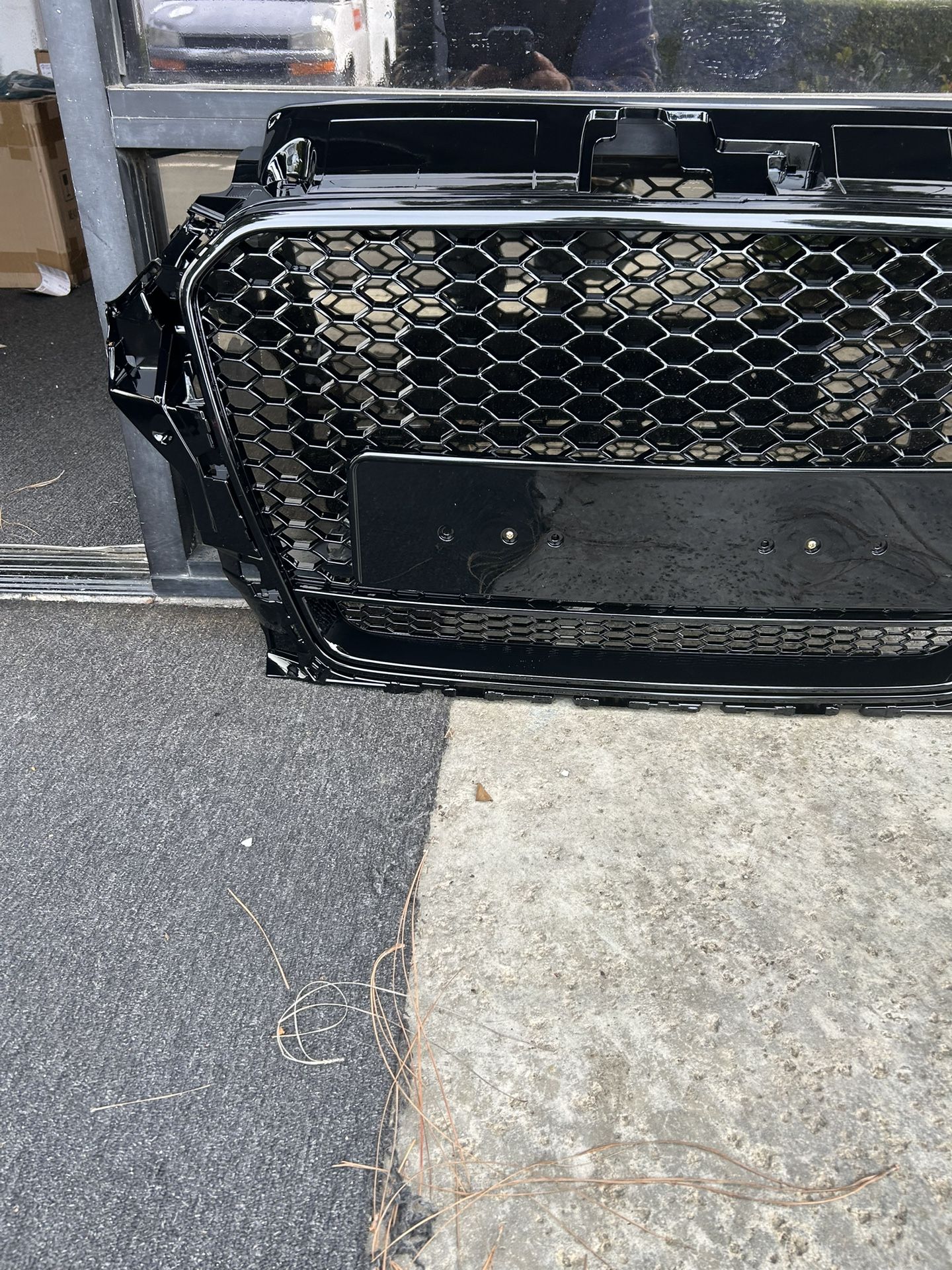 RS3 Style Front Bumper Grille Assembly Gloss Black For 2014-2016 Audi A3 S3 8V