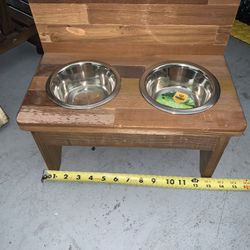 New Small Handmade Hand Crafted Elevated Wood Pet Bowls And Stand Cat Dog