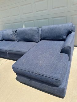 Sectional sofa couch