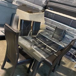 Dining Table 6 Chairs 