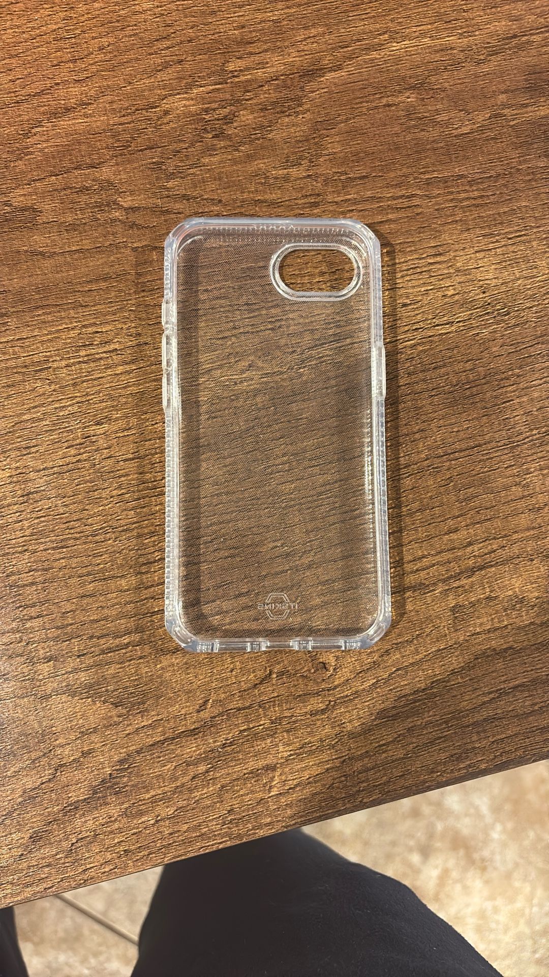 case iPhone 16 e
