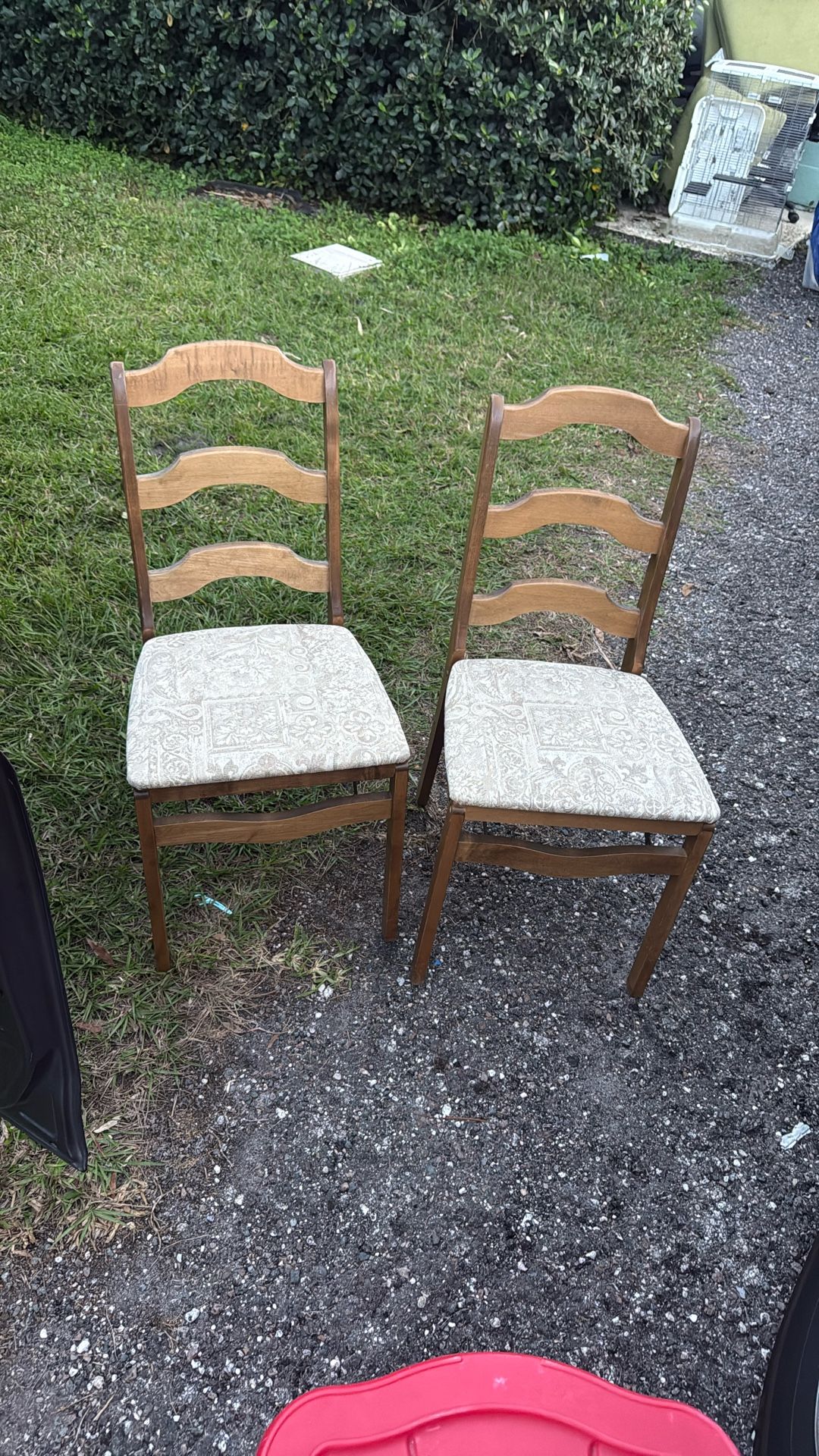 folding chairs
