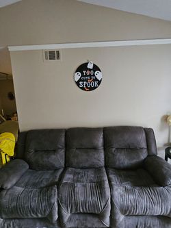 Homestretch Steller couch